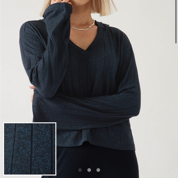 Athleta Harmony Hoodie Sweatshirt in Dark Sardinia Blue Heather